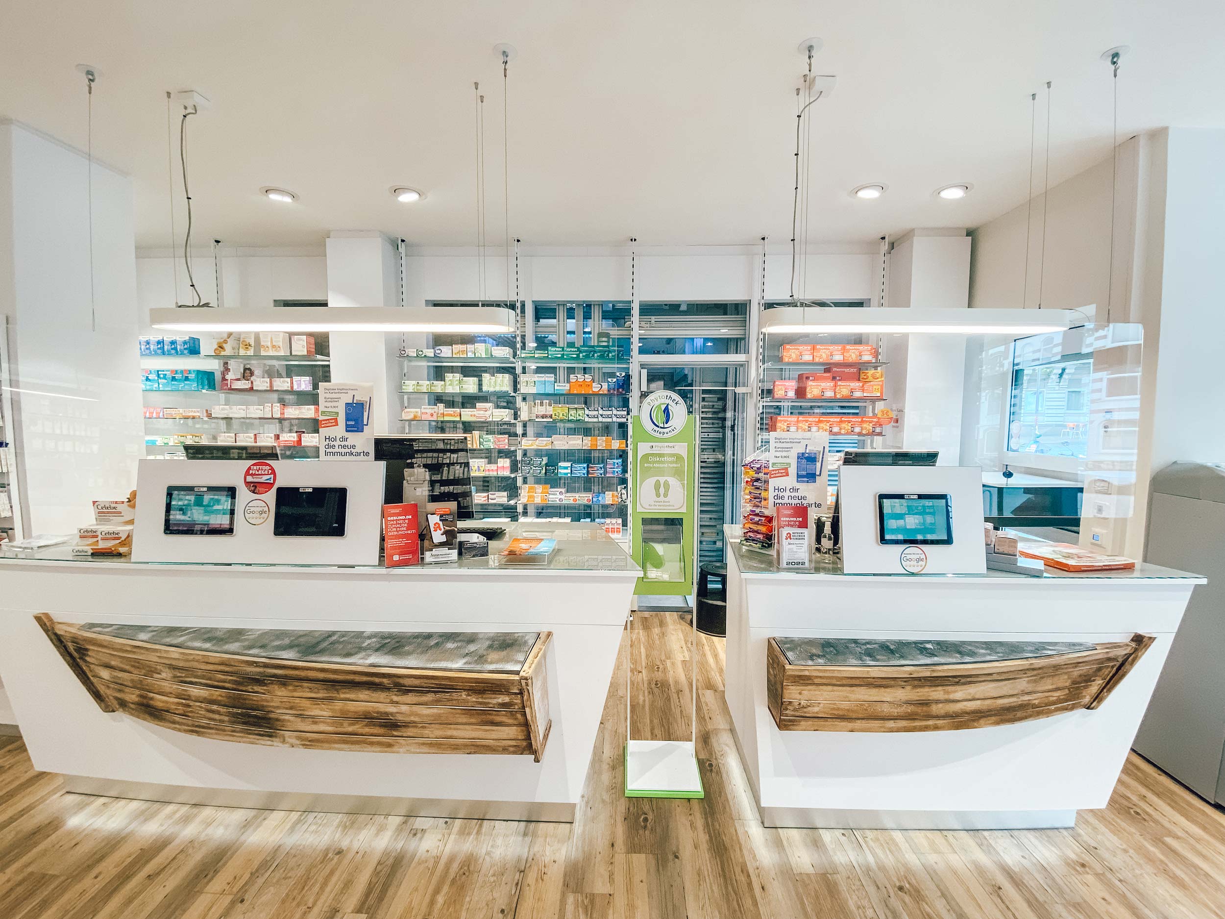 nord-apotheke-flensburg-neubau-2-duecker-konzept-apothekeneinrichtung